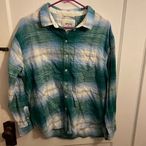 American Eagle button up